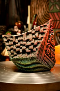 Image 9 of The Polynesian Mug 2nd Edition