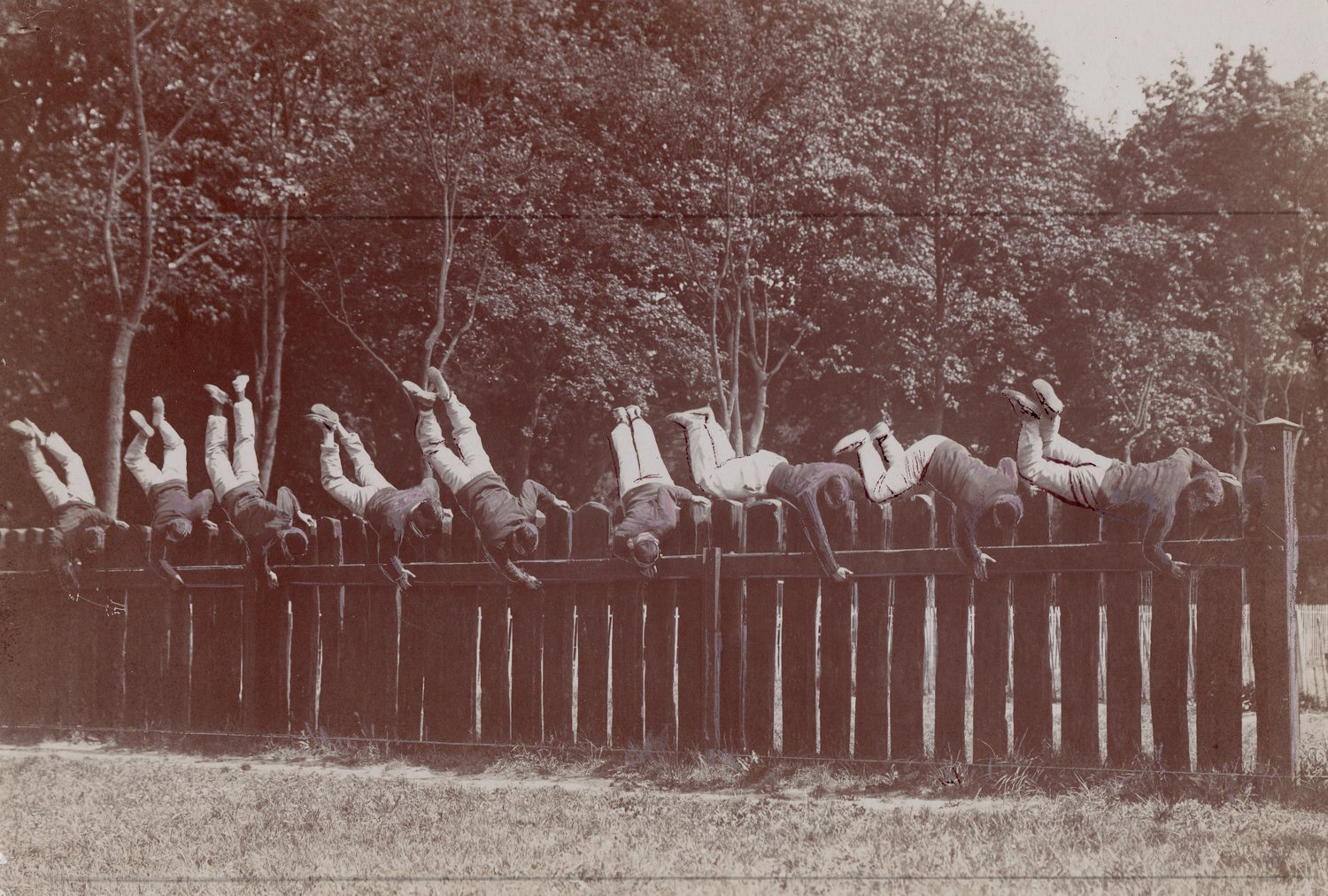 Image of Unknown: Gymnastics exercises at the school for officers, France ca. 1914