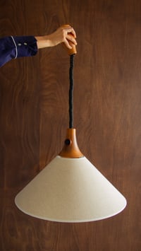 Image 2 of Suspension lumineuse / lampe suspendue Dyrlund.