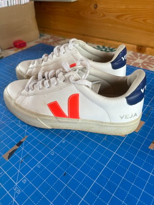 Veja vegan trainers - white red and navy size 5 