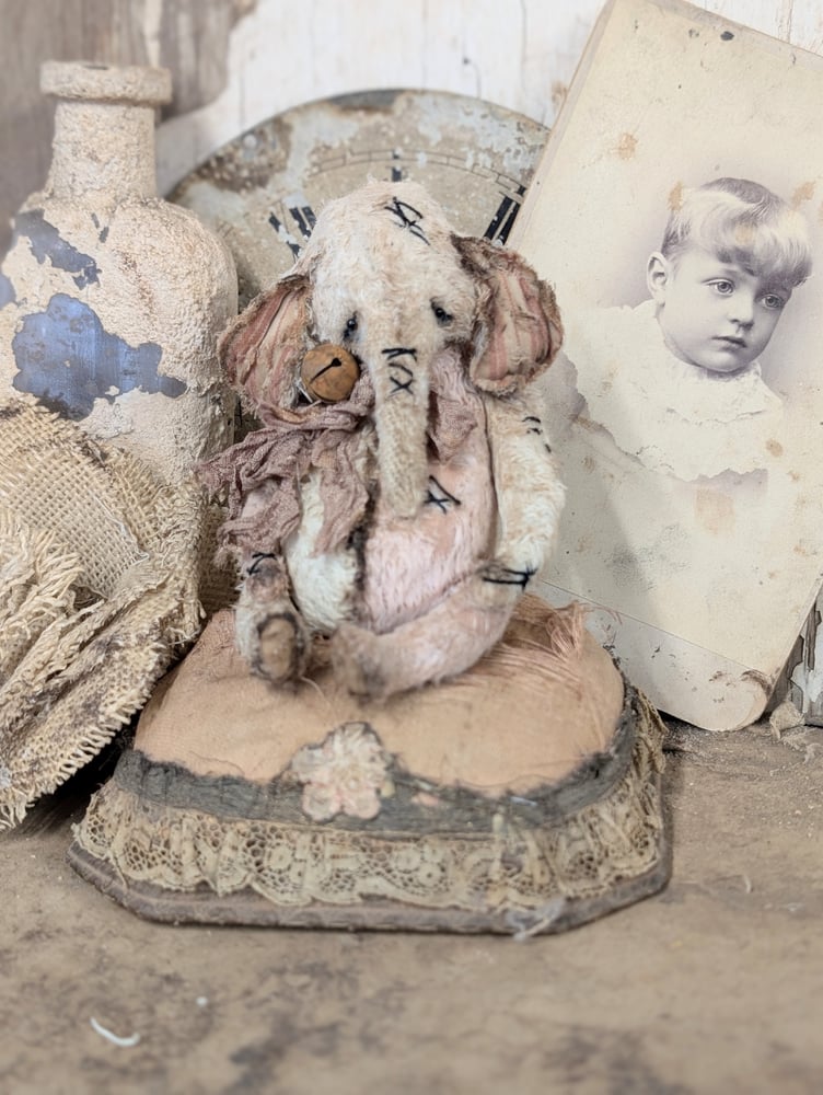 Image of 5" - Vintage Shabby Old Worn PiNK&Cream Ellyfont with rusty bell charm by whendi's bears.