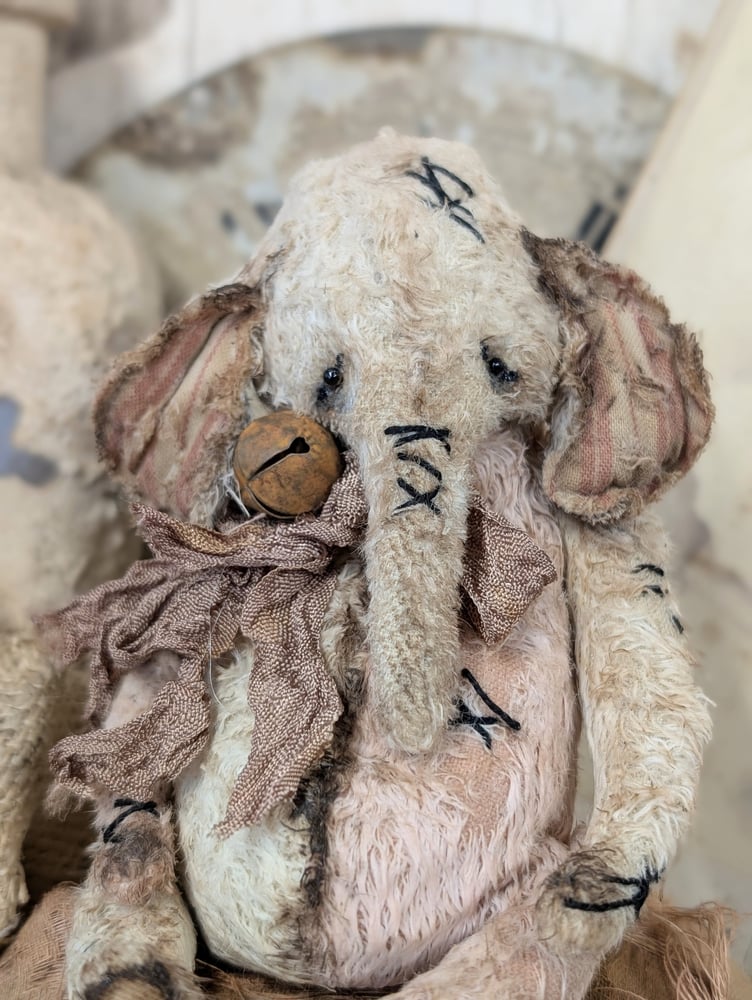 Image of 5" - Vintage Shabby Old Worn PiNK&Cream Ellyfont with rusty bell charm by whendi's bears.