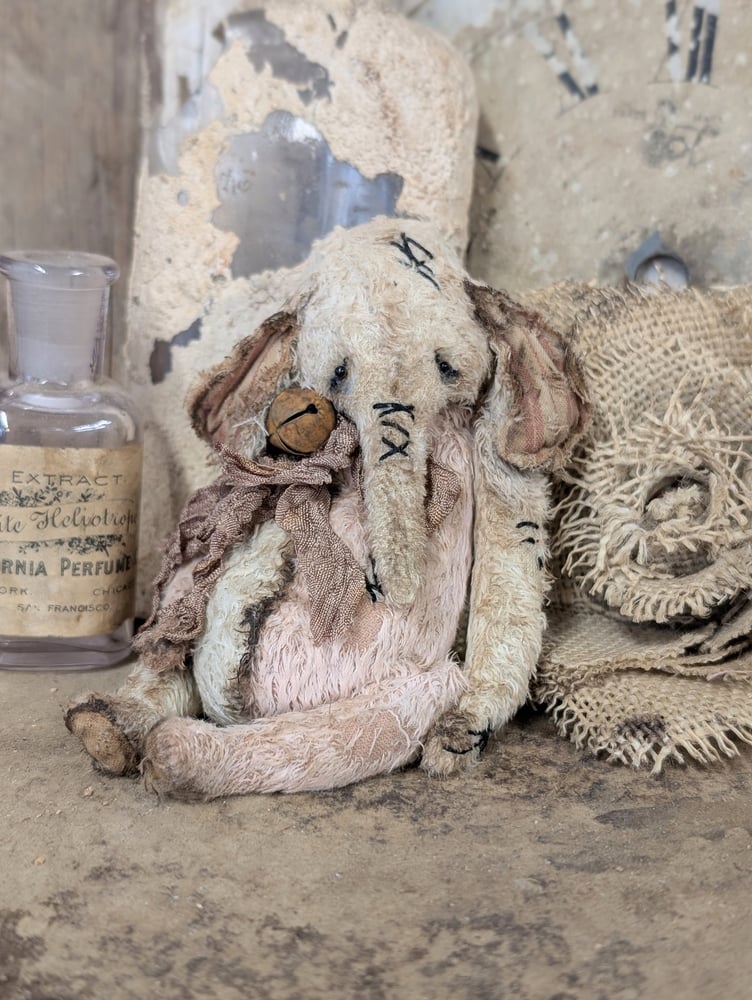 Image of 5" - Vintage Shabby Old Worn PiNK&Cream Ellyfont with rusty bell charm by whendi's bears.