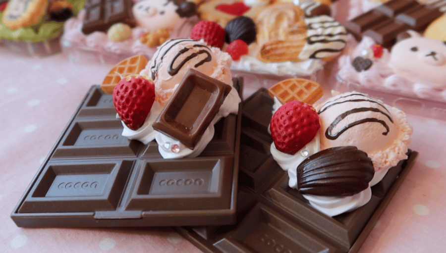 Image of Chocolate Deco Pocket Mirror 
