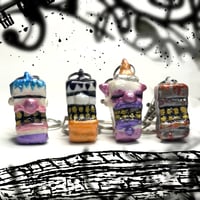 Image 3 of Popwun 2: Keychains