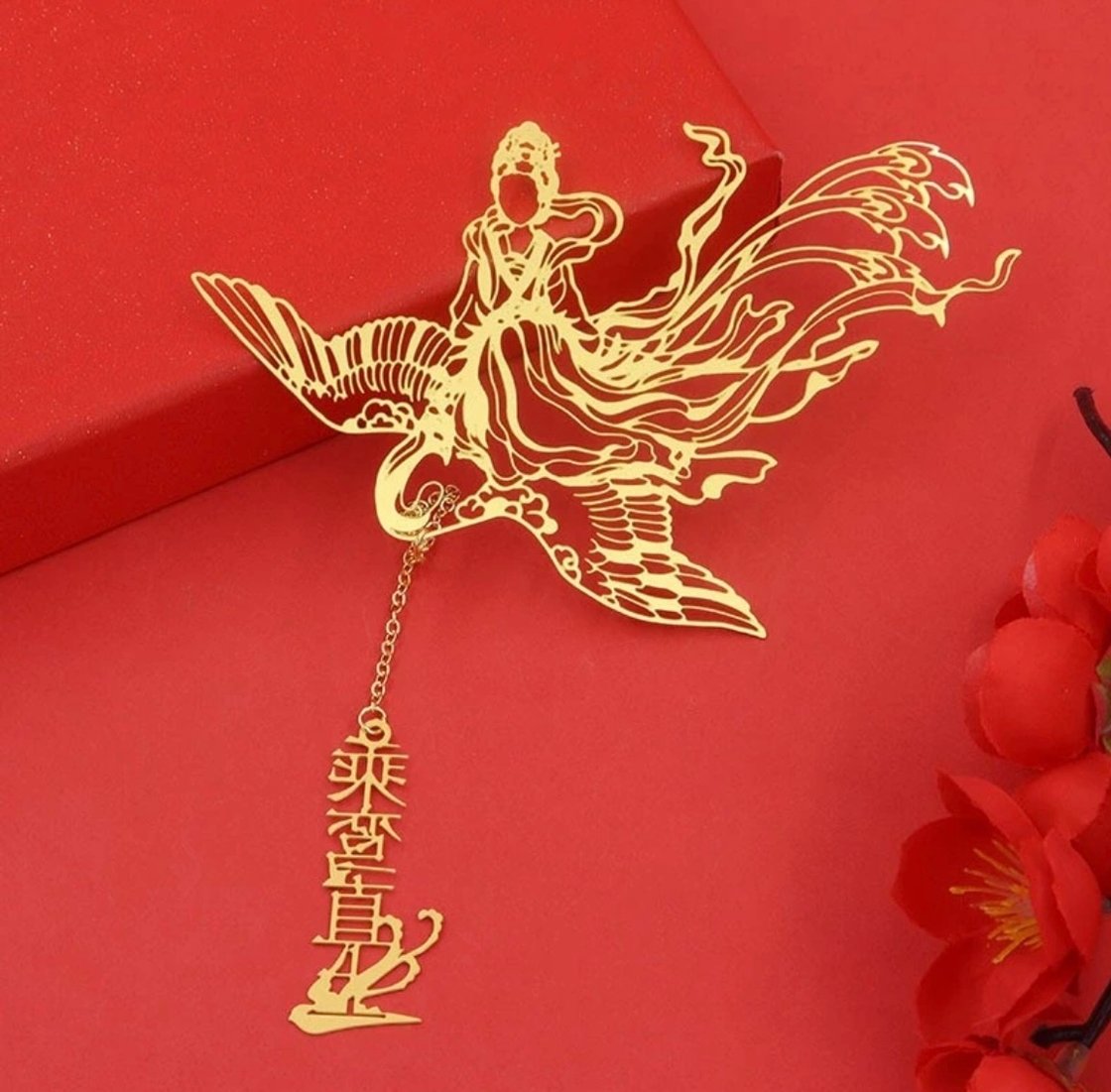 Image of Chinese Classical Female Figures Hollow Metal Bookmark 🌸💫