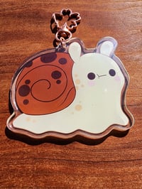 Image 3 of Snail Keychain