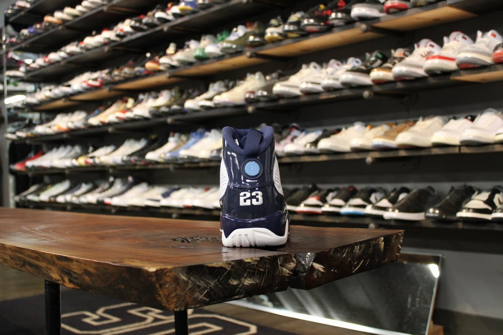 AIR JORDAN IX (9) "WHT/UNIVERSITY BLUE"
