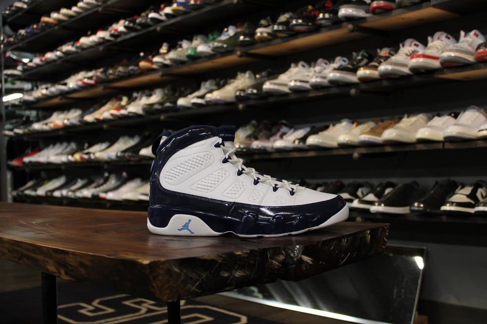 AIR JORDAN IX (9) "WHT/UNIVERSITY BLUE"