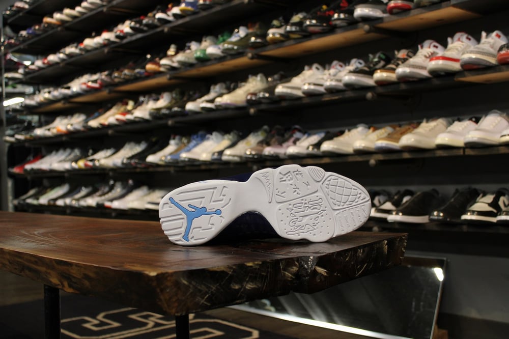 AIR JORDAN IX (9) "WHT/UNIVERSITY BLUE"