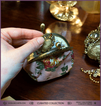 Image 4 of Retro Small Purse Flower Bag┃Vintage Elegance┃Curated Collection Piece