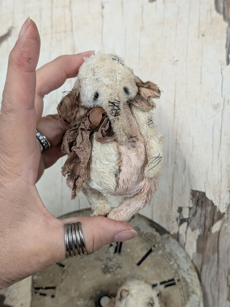 Image of 4" - Vintage Shabby Old Worn Pink&Cream Ellyfont by whendi's bears.
