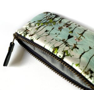 Image of Loch leaf flower, velvet zipper pouch