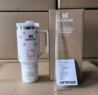 Image 9 of Hello Kitty X Stanley™️ “White Bow” | 40 Oz. Flowstate Quencher