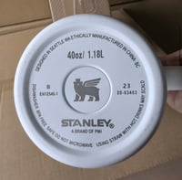 Image 3 of Hello Kitty X Stanley™️ “White Bow” | 40 Oz. Flowstate Quencher