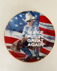 Image 1 of Coffret assiette MAKE PUSSY GREAT AGAIN