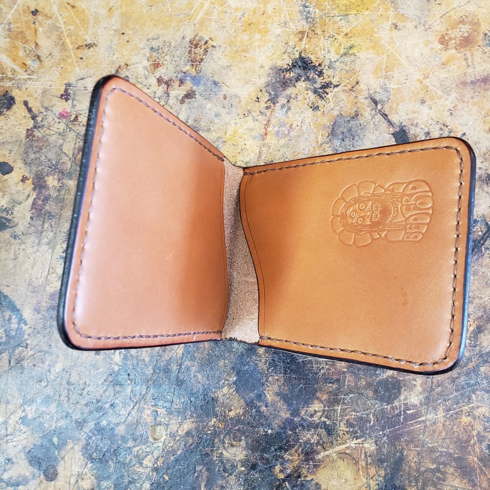 Image of Lifting the Estonian Veil Front Loader mini wallet