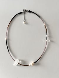 Image 5 of Collier "Orée" quartz, perles et billes de verre