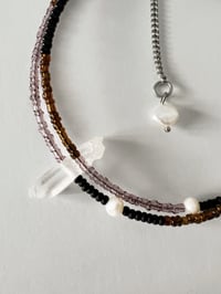 Image 2 of Collier "Orée" quartz, perles et billes de verre