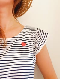 Image 2 of Le petit coeur, pin's en cuir