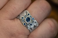 Image 4 of 'telos no.5' - Recycled silver and sapphire ring