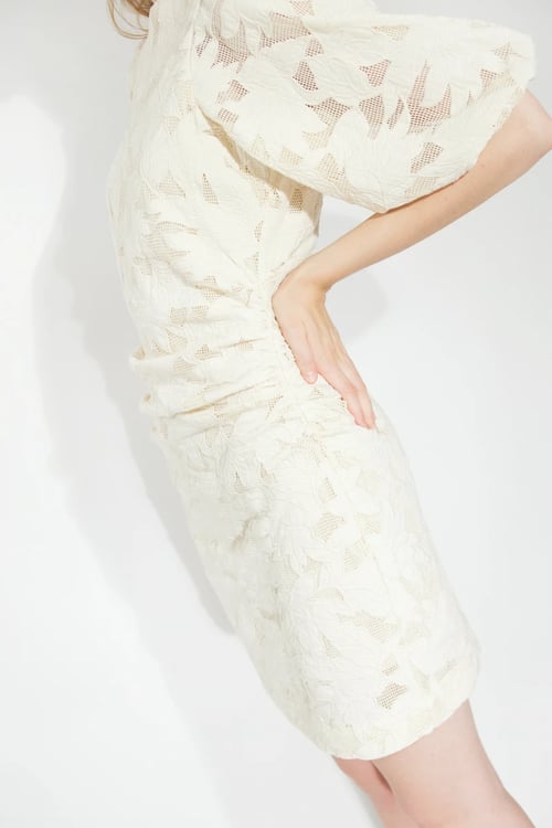 Image of 3-Vestido corto guipur