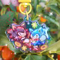 ★ SONIC & SHADOW RAINBOW KEYCHAIN ★
