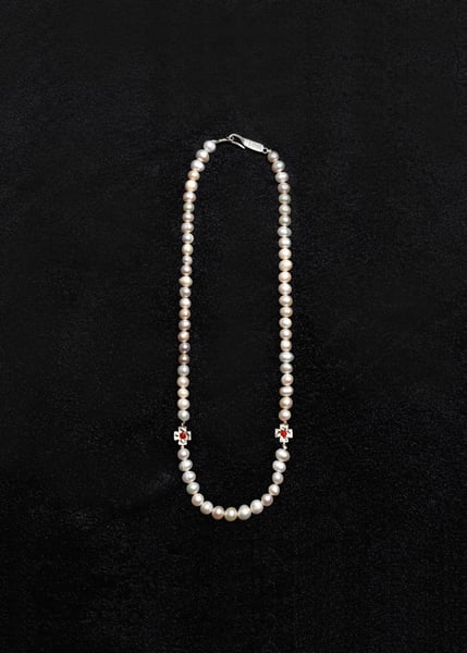 Image of LOWOOL - Double Cross Pearl Necklace