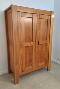 Image 5 of Armoire en orme dans le gout de Regain