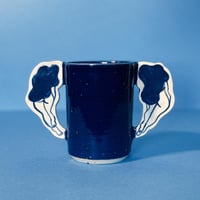 Image 3 of Vases Femme Allongée