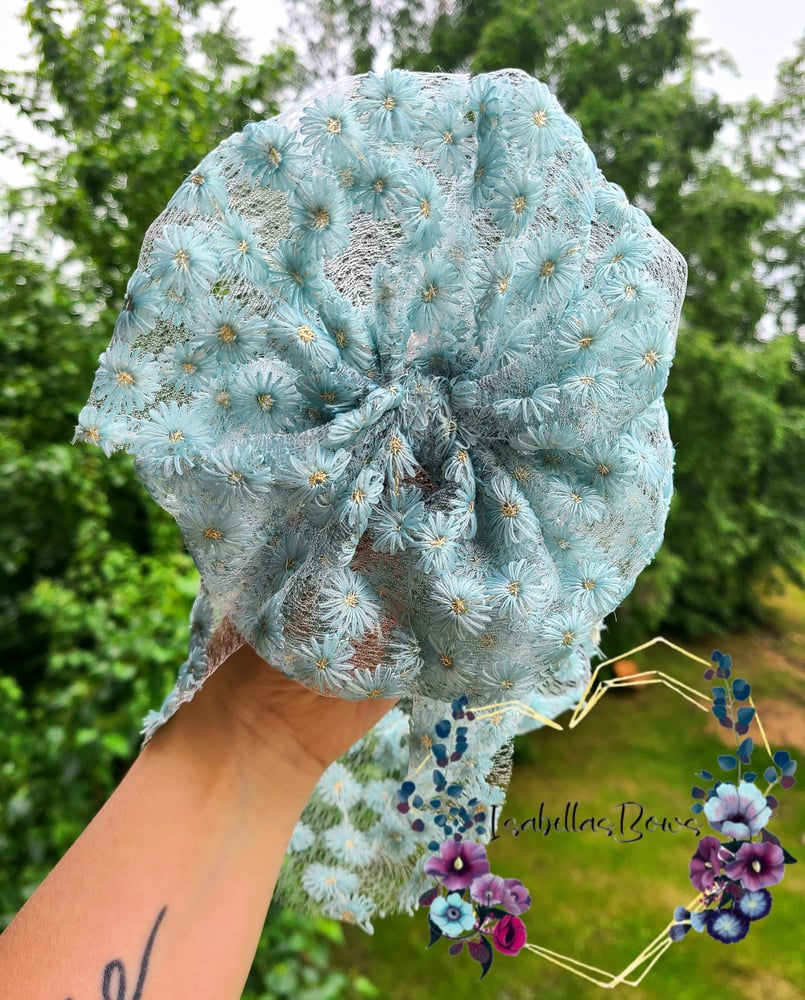 Image of Mini Mesh Flowers