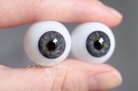 Image 2 of 20mm - Full Round -  German Glass Eyes - Gray