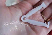 Image 3 of Umbilical Cord Clamp - Small
