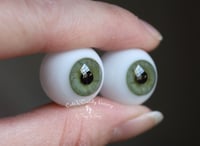 Image 2 of 18mm - Full Round - German Glass Eyes - Green