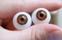 Image 4 of 18mm - Full Round - Glass Eyes - Amber