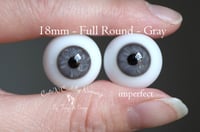 Image 1 of 18mm - Full Round - Glass Eyes - Gray - Imperfect