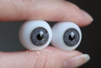 Image 2 of 18mm - Full Round - Glass Eyes - Gray - Imperfect