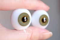 Image 2 of 24mm - German Glass - Flat Back - Economy Eyes - Green