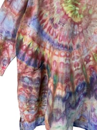 Image 4 of S Cotton Woven Forager Top in Warm Spiral Ice Dye