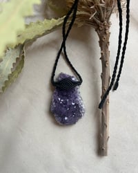 Image 2 of Macrame pendant with amethyst 