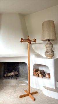 Image 1 of Porte-manteau en pin