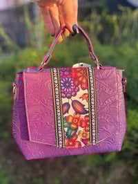 Image 1 of Mochila Morada