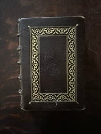 Image 4 of Paroissien de la renaissance, 1874! Intérieur en soie pourpre!