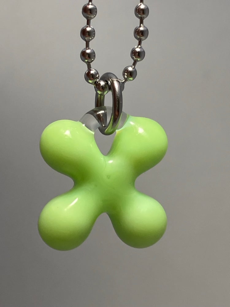 Image of milky green clover