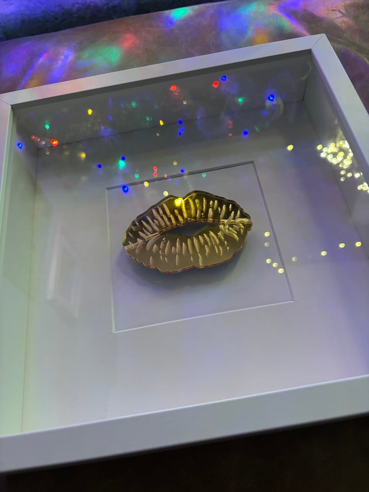 Image of Big Kiss, Shipped