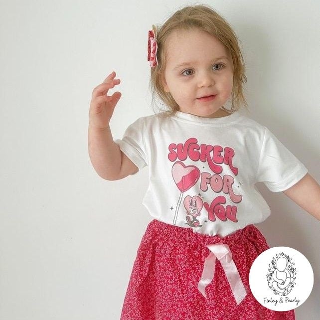 T-SHIRT: Sucker For You