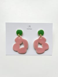 Paire de boucles d'oreilles céramique FLOWA XL vert pomme et rose