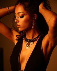 Image 4 of Thalis Necklace 