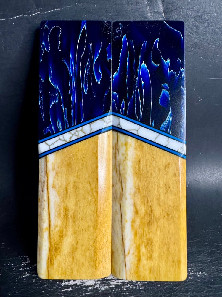 Image of Raffir Fiber Stripes & Giraffe Bone Segmented Knife Scales