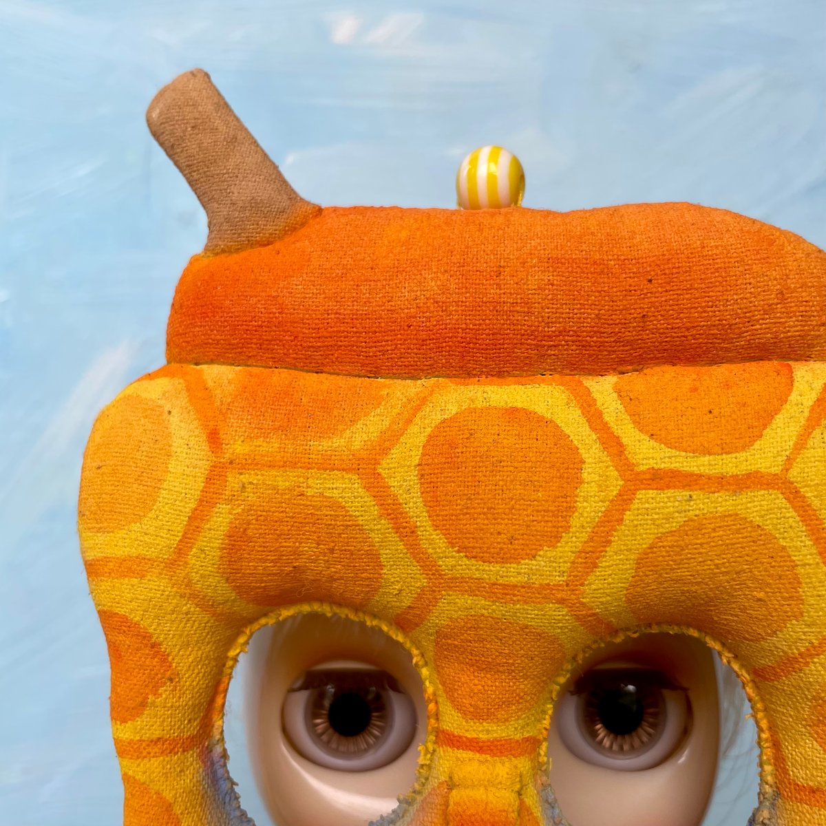 Image of Honey Pot Blythe Mask I Hate Bees